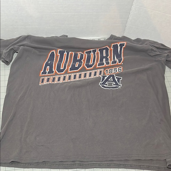 Auburn Graphic T-Shirt - Picture 6 of 9